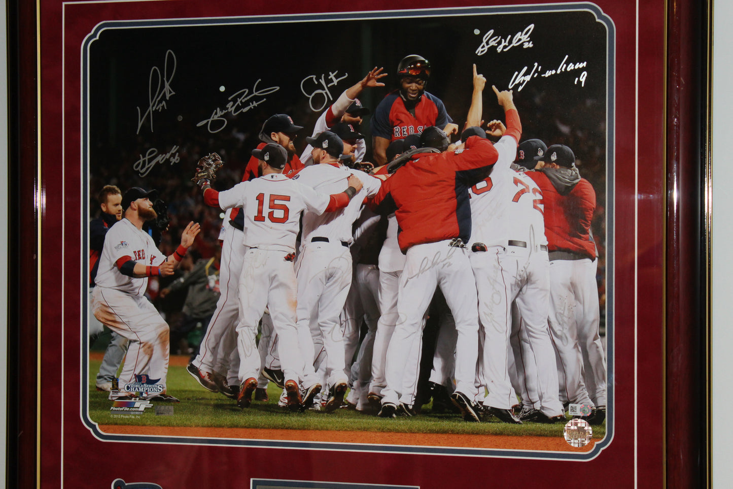 Red Sox 2013 Champions Team-Signed and Framed Picture 28x28